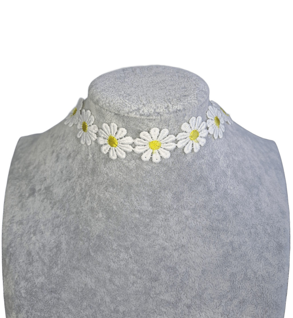 Daisy Choker